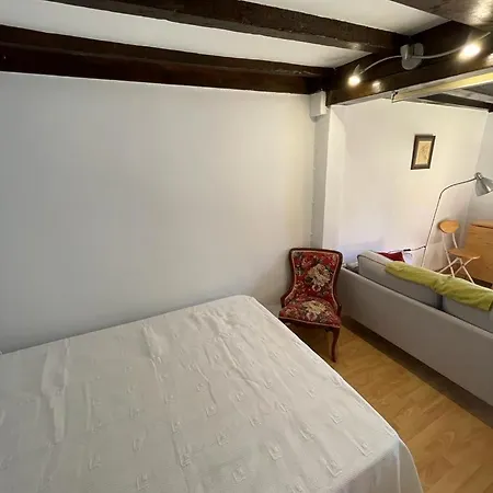 Pisito En Pleno Centro Apartment
